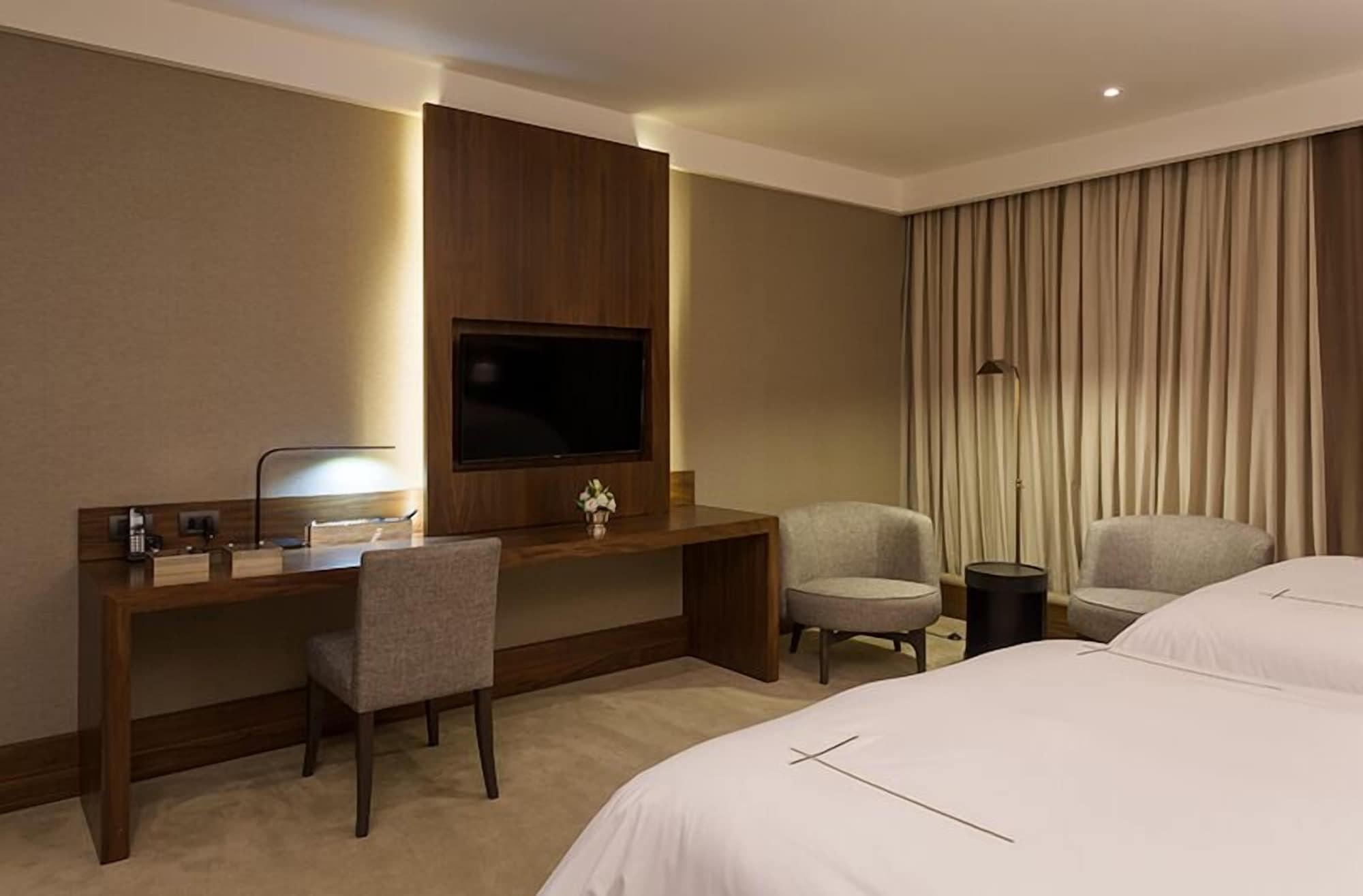 Hotel Tivoli Mofarrej